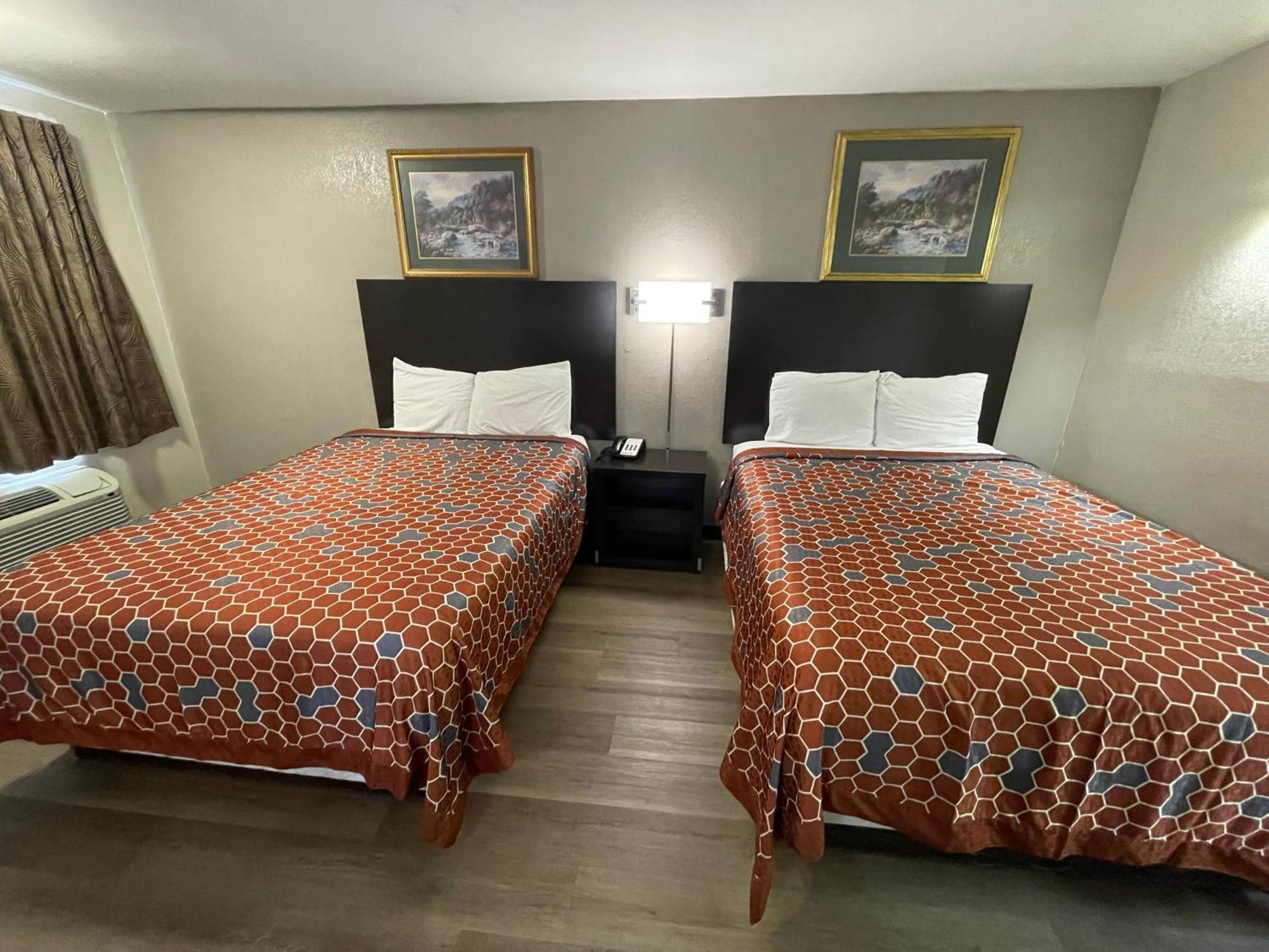 Royal Inn Motel Фредериксберг Экстерьер фото